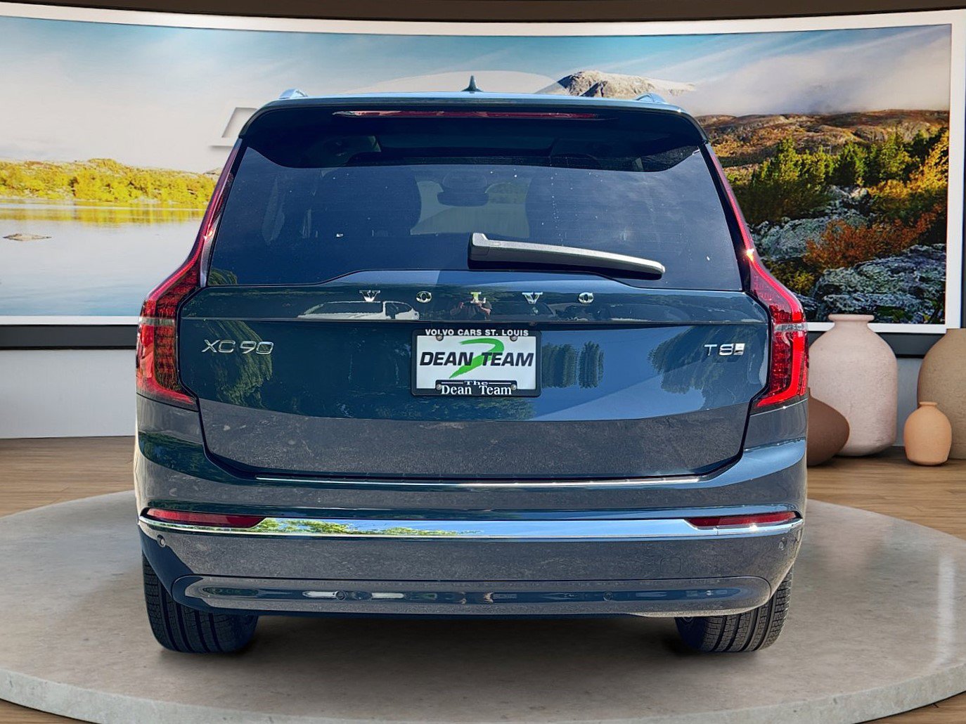 New 2026 Volvo XC90 T8 Plus w/ Protection Package Premier AWD/4WD image 9