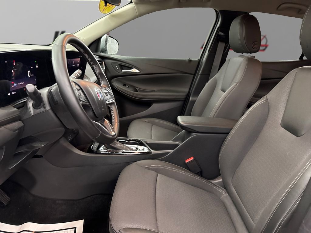 Used 2024 Buick Encore GX Preferred image 9