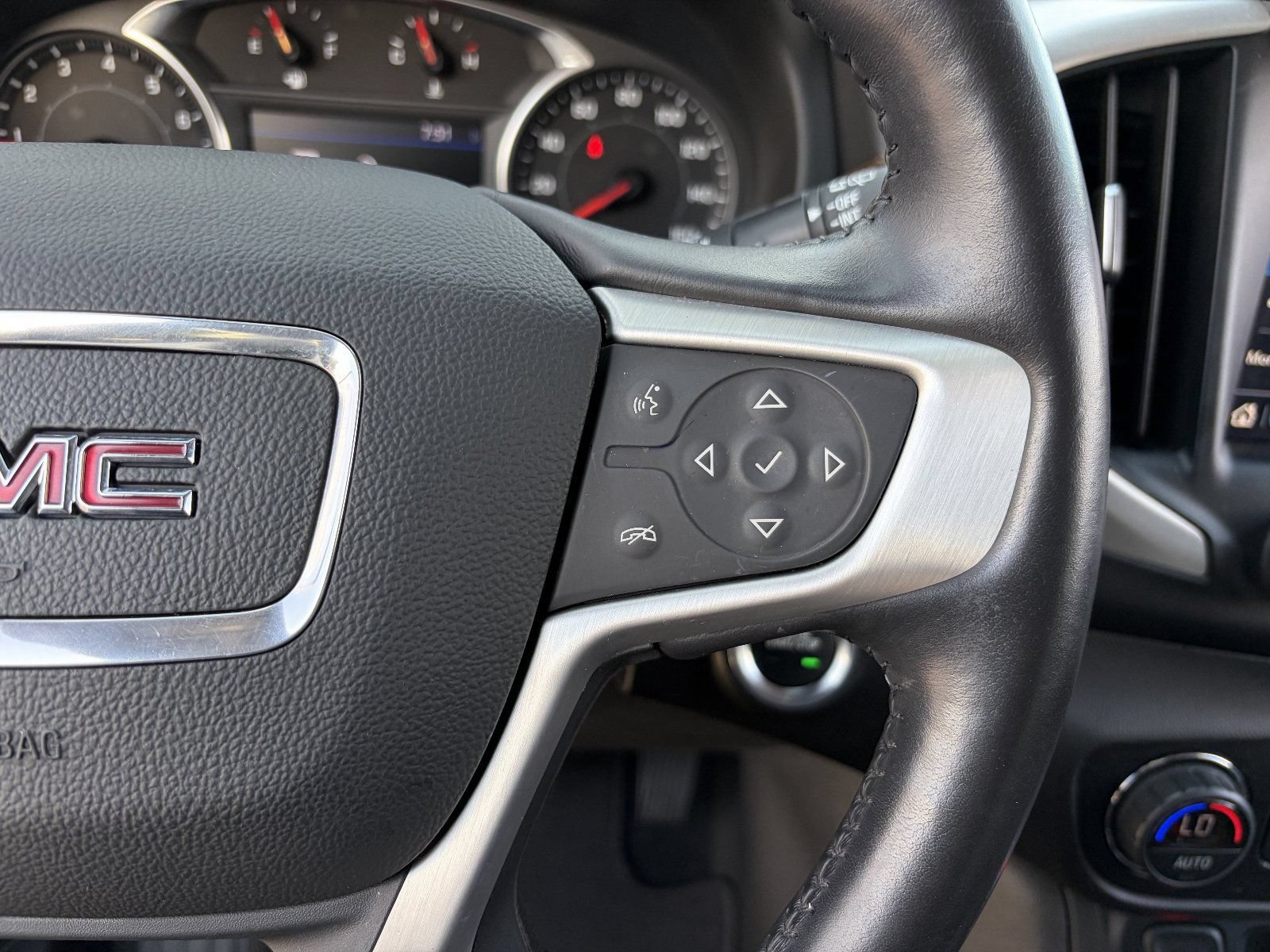 Certified 2021 GMC Terrain SLT w/ Infotainment Package II FWD image 26