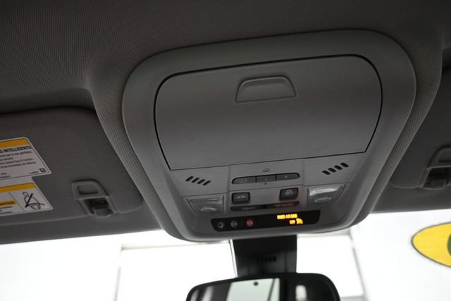 Used 2020 GMC Terrain SLT w/ Preferred Package FWD image 12
