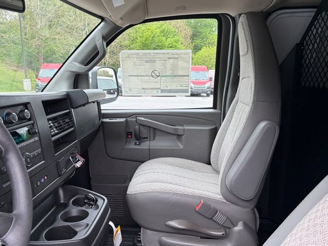New 2026 Chevrolet Express 2500 w/ Driver Convenience Package RWD image 3