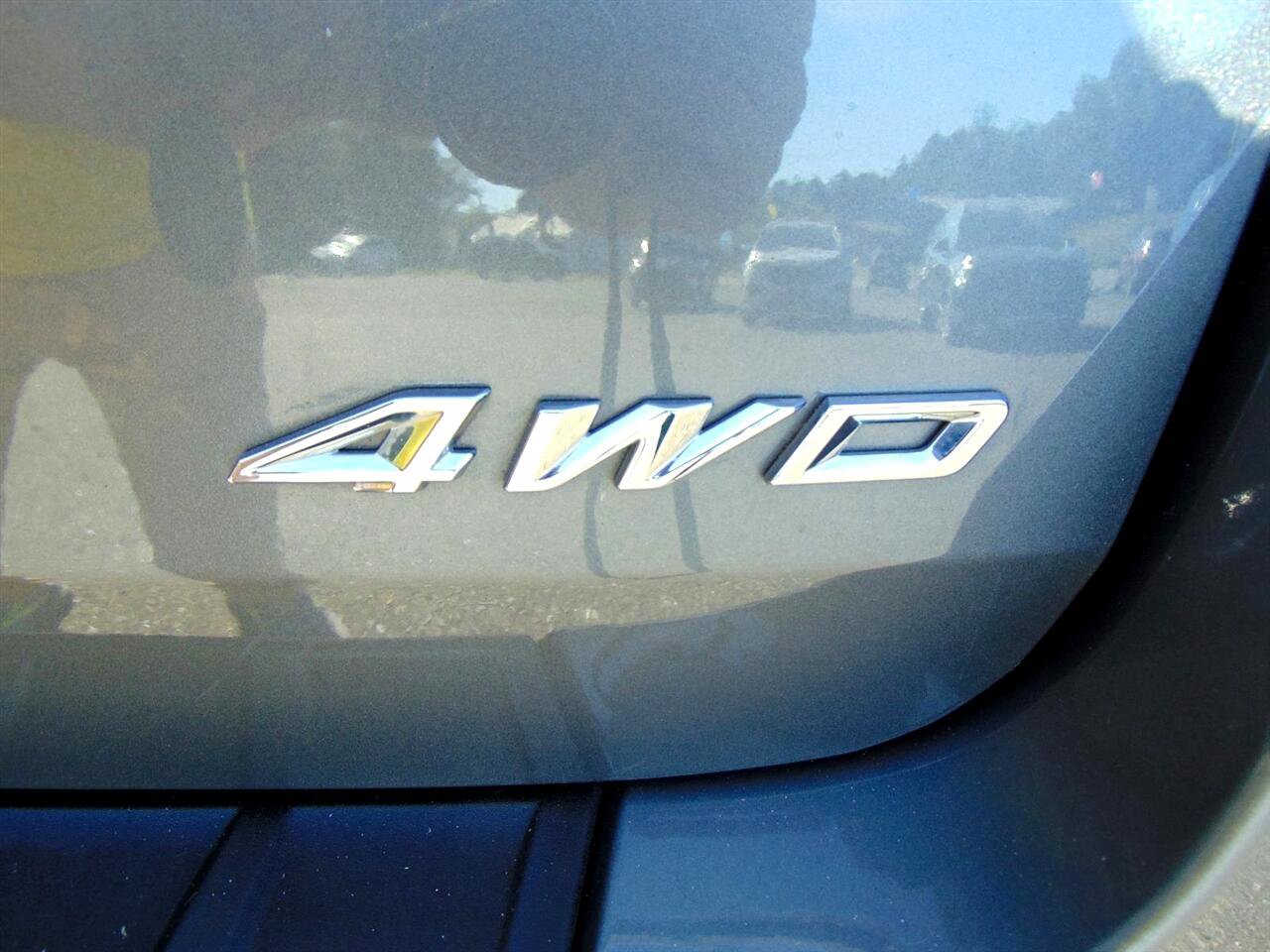 Used 2023 Ford Explorer XLT w/ Equipment Group 202A image 13