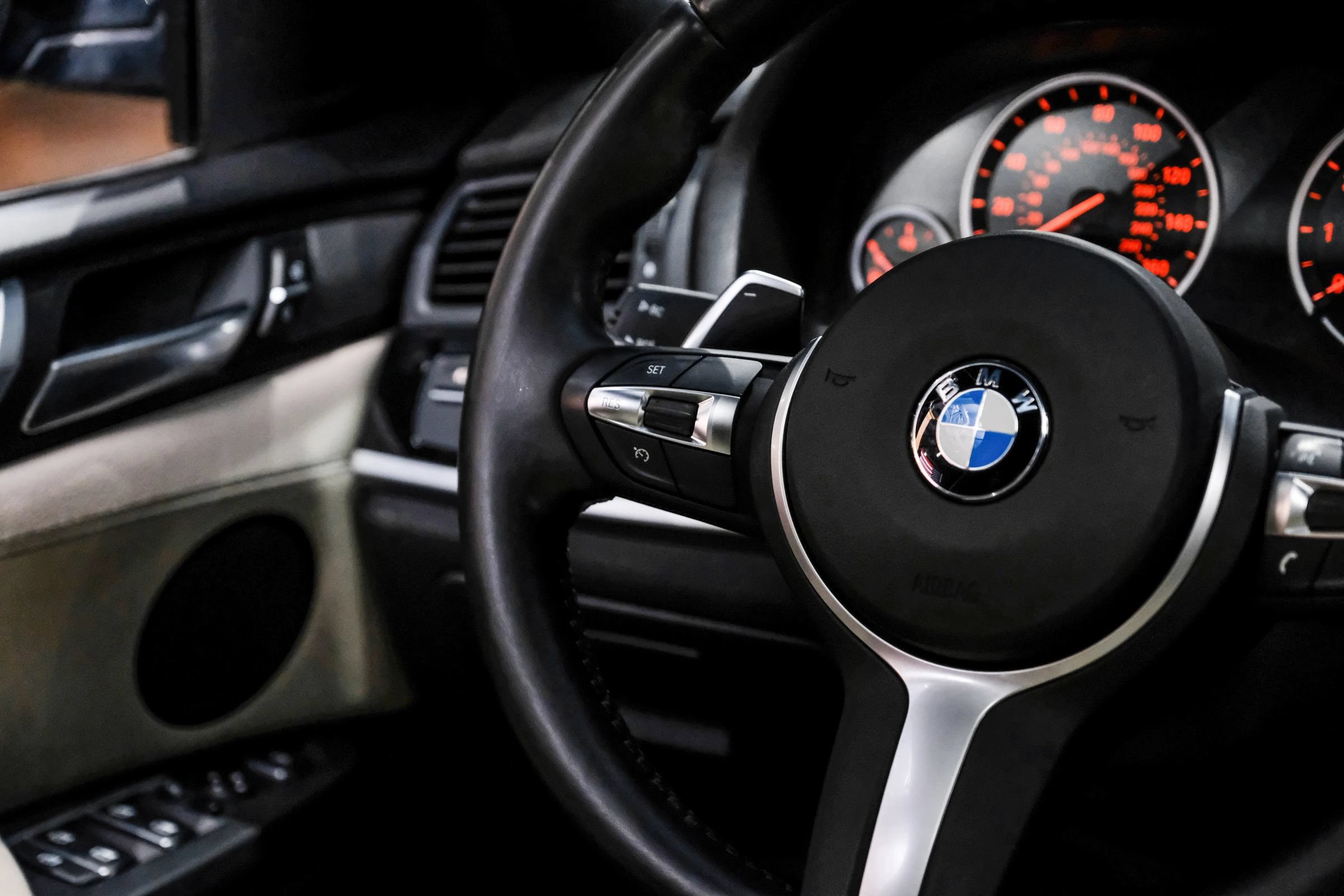 Used 2017 BMW X4 M40i AWD/4WD image 23