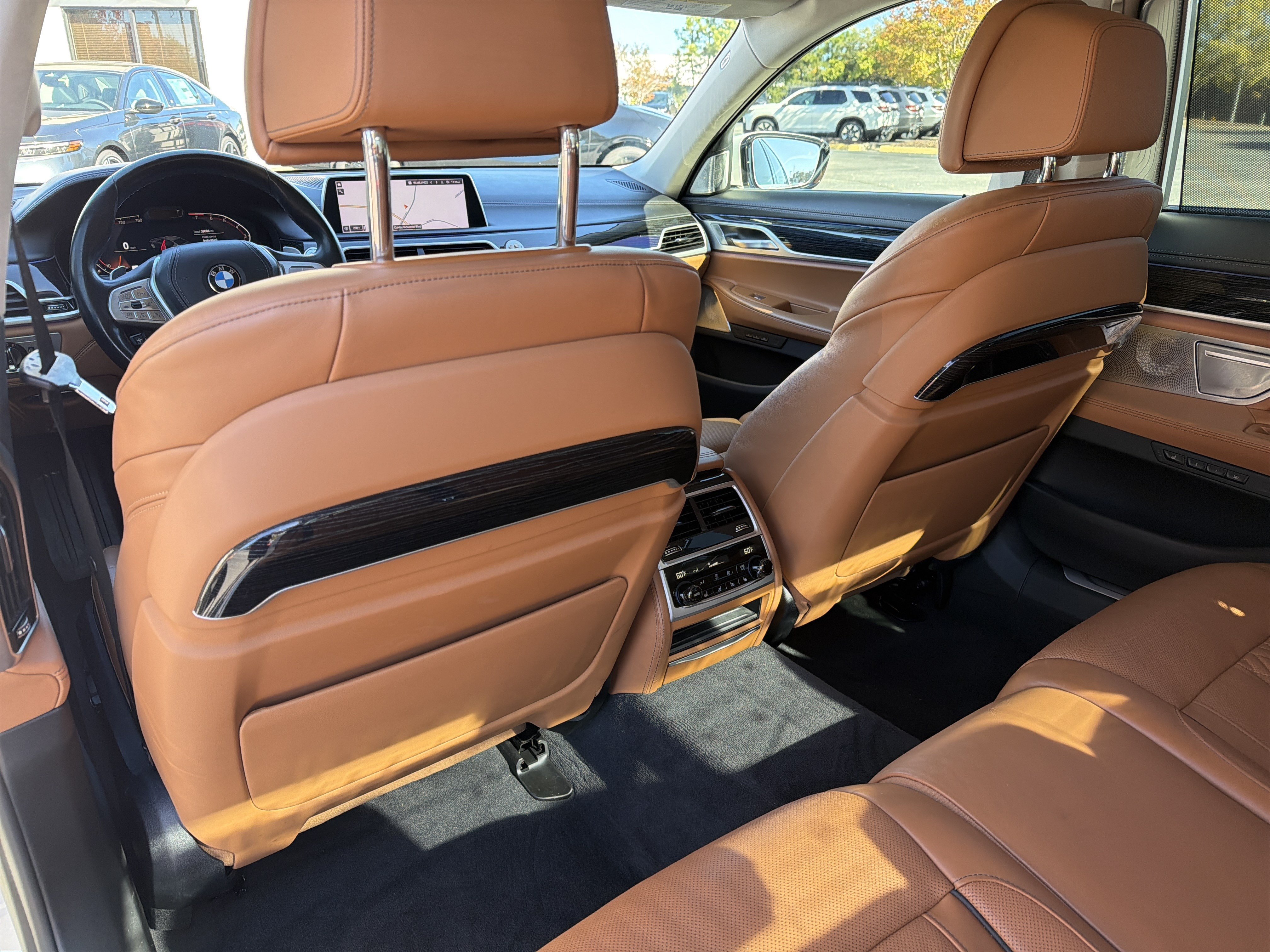 Used 2021 BMW 740i w/ Luxury Rear Seating Package RWD image 20