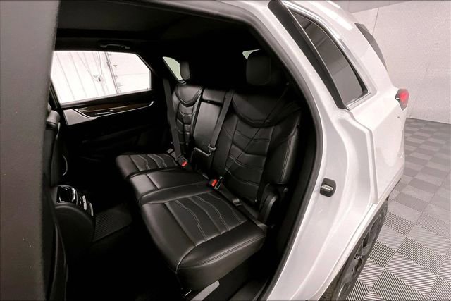 Used 2022 Cadillac XT5 Premium Luxury w/ Platinum Package AWD/4WD image 25