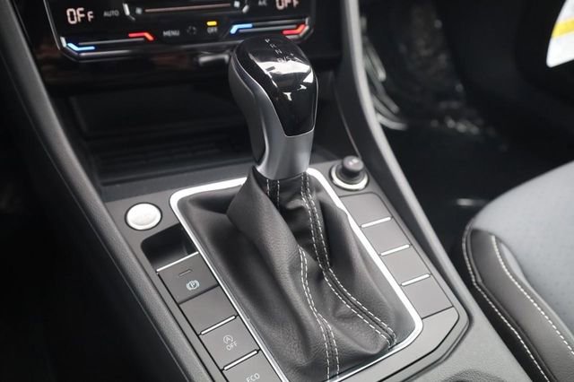 New 2026 Volkswagen Jetta SE image 18