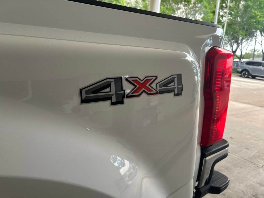 Used 2024 Ford F350 XLT AWD/4WD image 19
