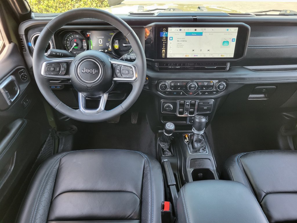 Used 2024 Jeep Wrangler High Altitude AWD/4WD image 4
