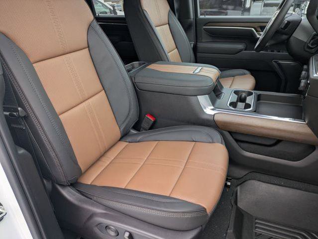 New 2026 Chevrolet Silverado 3500 High Country w/ Technology Package AWD/4WD image 28