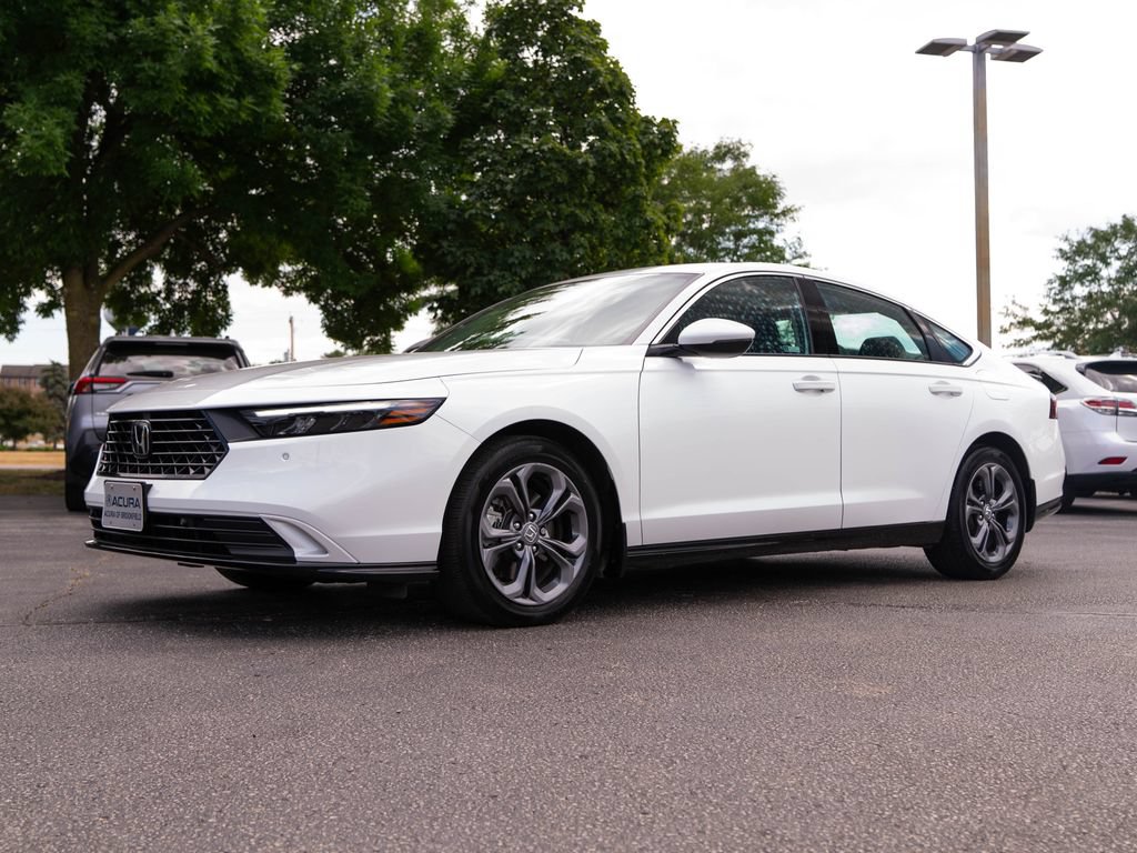 Used 2025 Honda Accord EX-L image 5