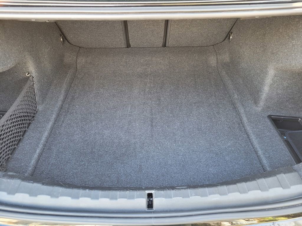 Used 2025 BMW 330i Sedan image 23