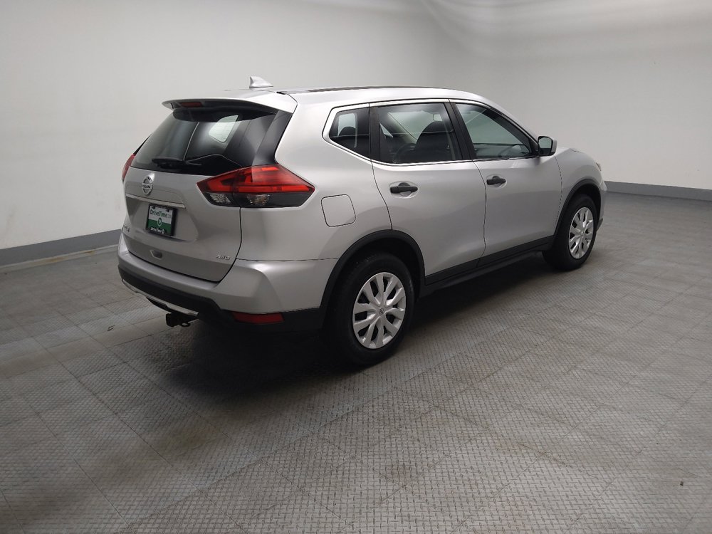 Used 2017 Nissan Rogue S AWD/4WD image 10