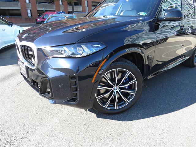 Used 2025 BMW X5 M60i w/ Executive Package image 25