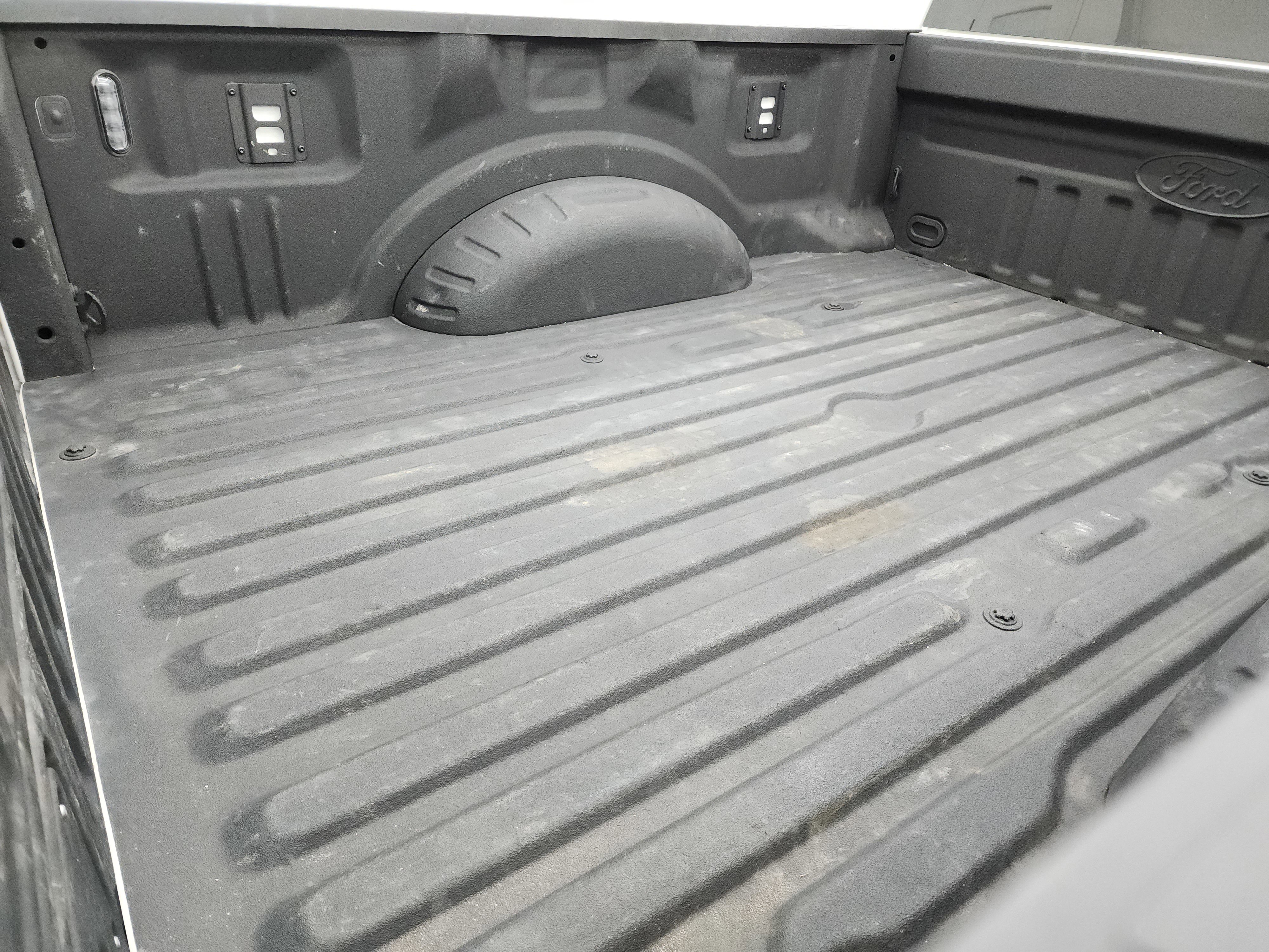 Used 2024 Ford F350 Lariat w/ Lariat Ultimate Package image 5