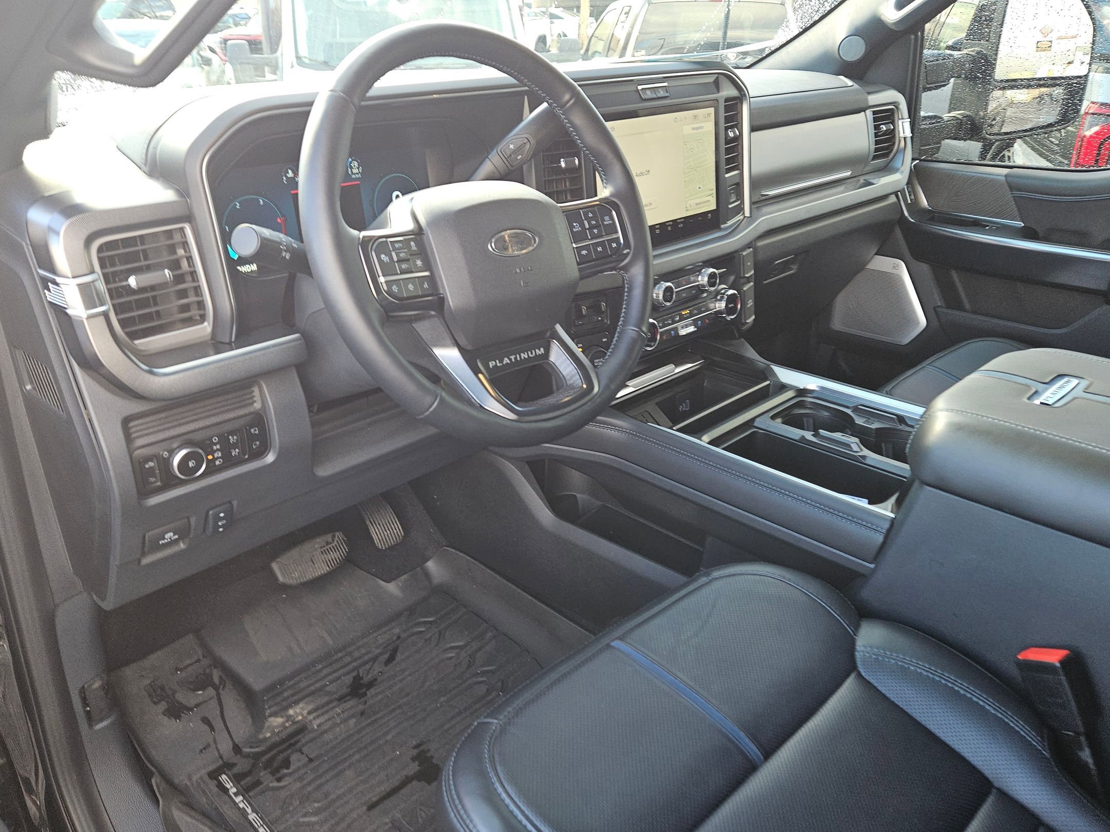 New 2025 Ford F350 Platinum w/ FX4 Off-Road Package image 8