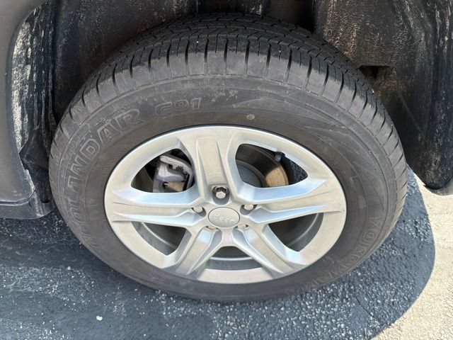 Used 2024 Jeep Compass Latitude AWD/4WD image 28