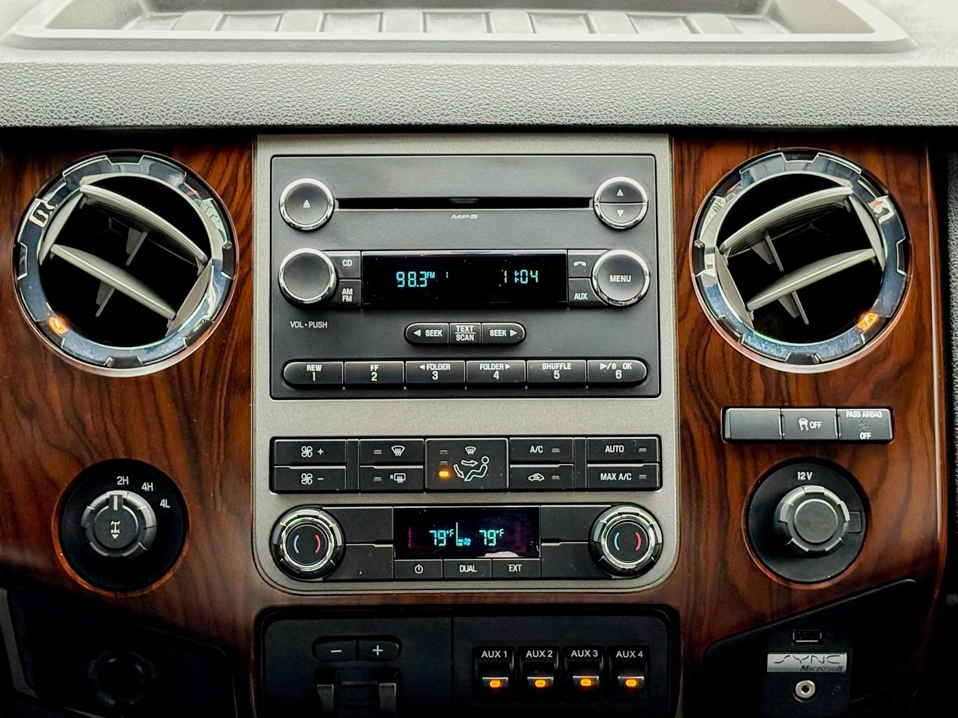 Used 2012 Ford F250 Lariat w/ Chrome Pkg image 30