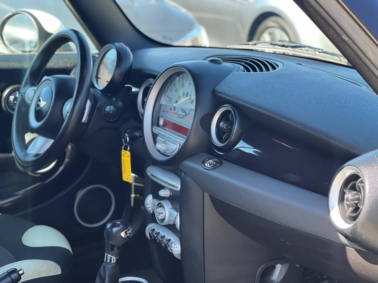 Used 2010 MINI Cooper S FWD image 17