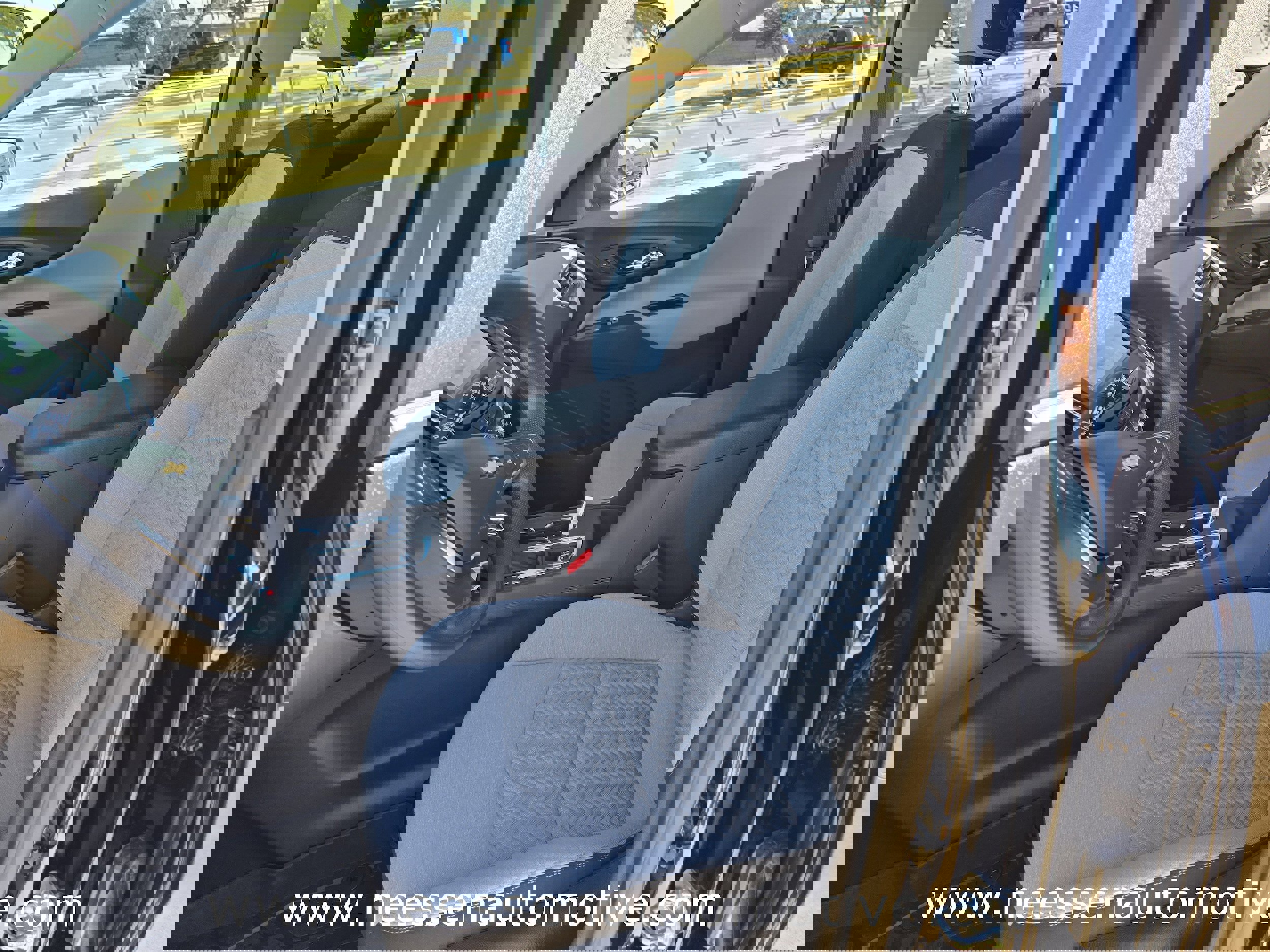 Used 2024 Chevrolet Equinox LS w/ LS Convenience Package image 15