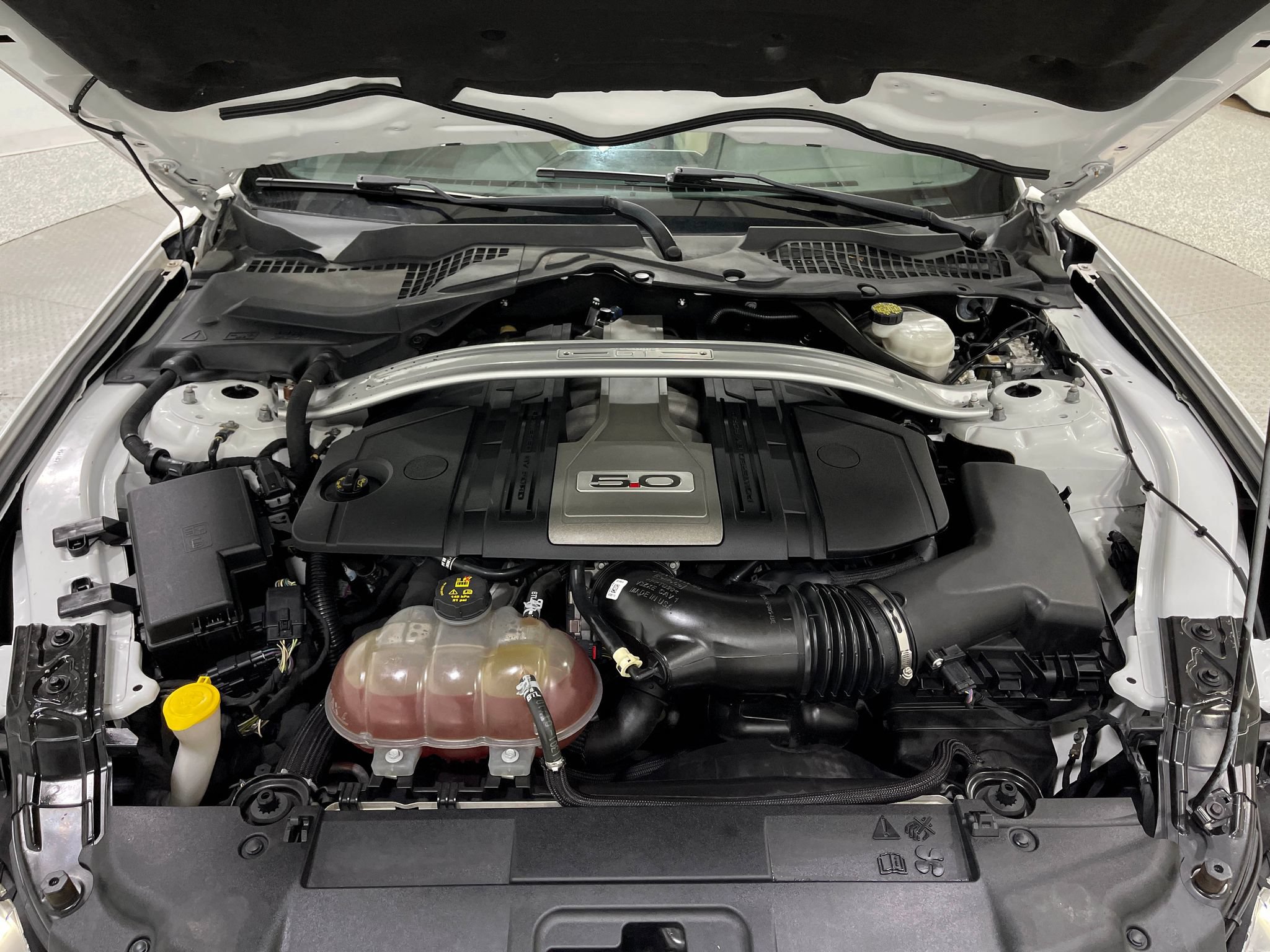 Used 2018 Ford Mustang GT Premium RWD image 26