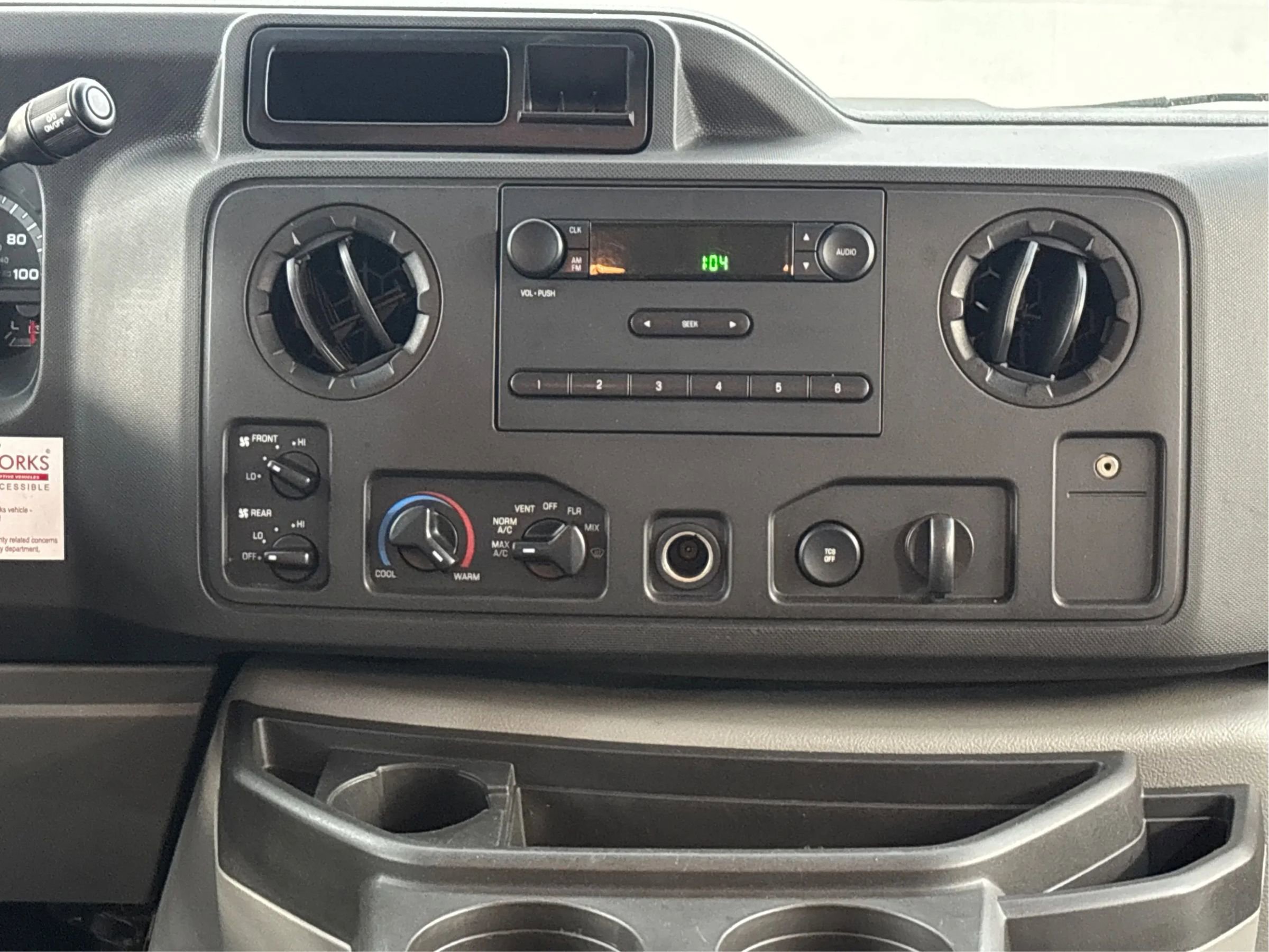Used 2013 Ford E-250 and Econoline 250 Extended w/ PWR Group RWD image 19
