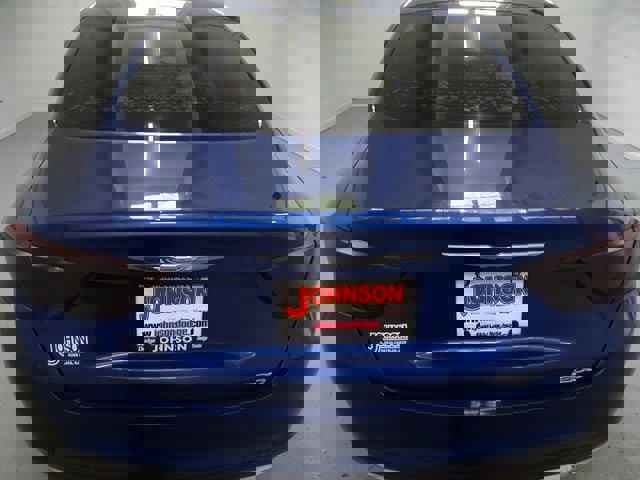 Used 2015 Chrysler 200 Limited FWD image 15