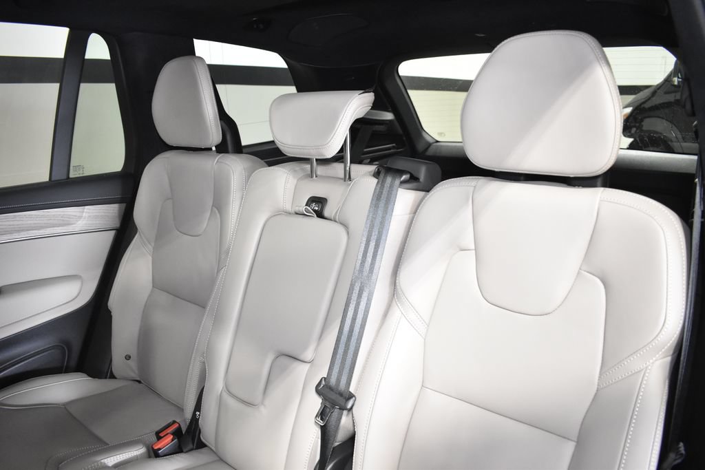 Used 2026 Volvo XC90 B6 Ultra w/ Lounge Package AWD/4WD image 36