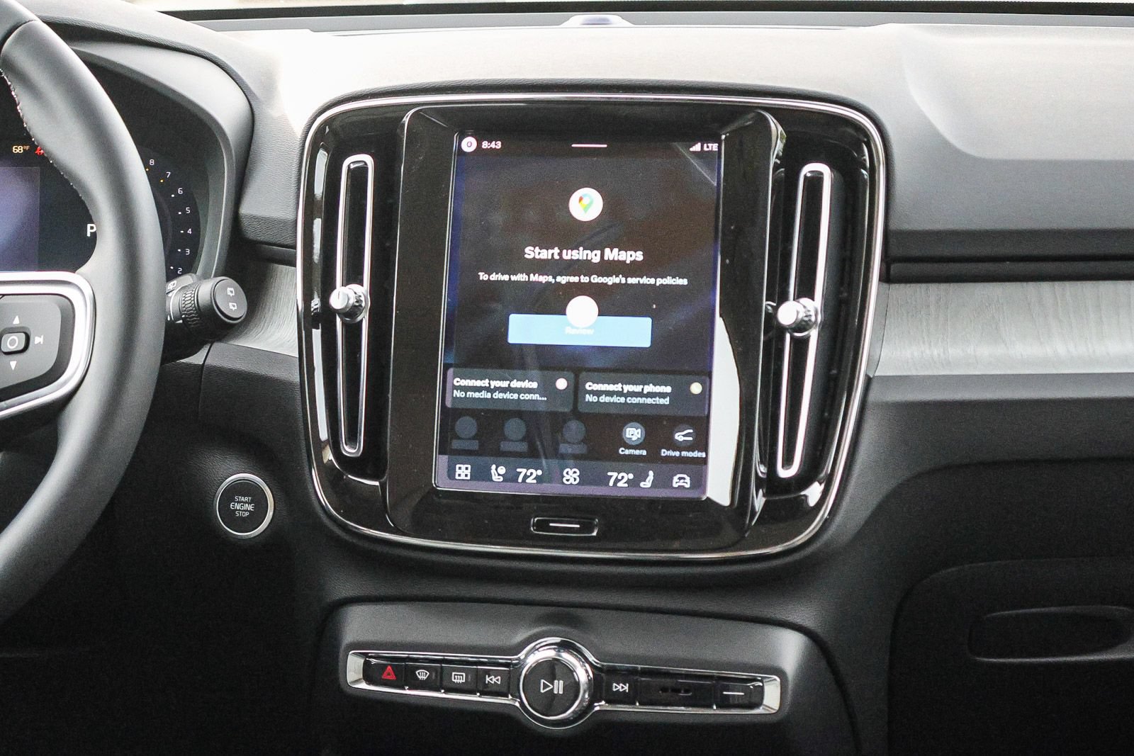 New 2026 Volvo XC40 B5 Core w/ Climate Package AWD/4WD image 24