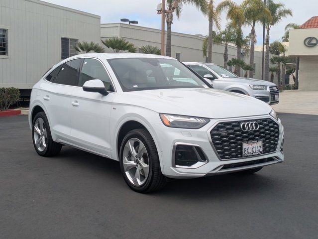 Used 2021 Audi Q5 Prestige w/ Prestige Package AWD/4WD image 3