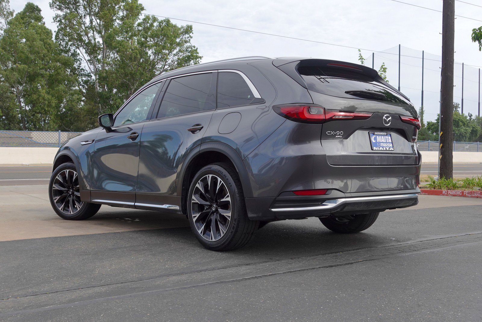 Used 2024 MAZDA CX-90 Plug-In Hybrid w/ Premium Pkg image 7