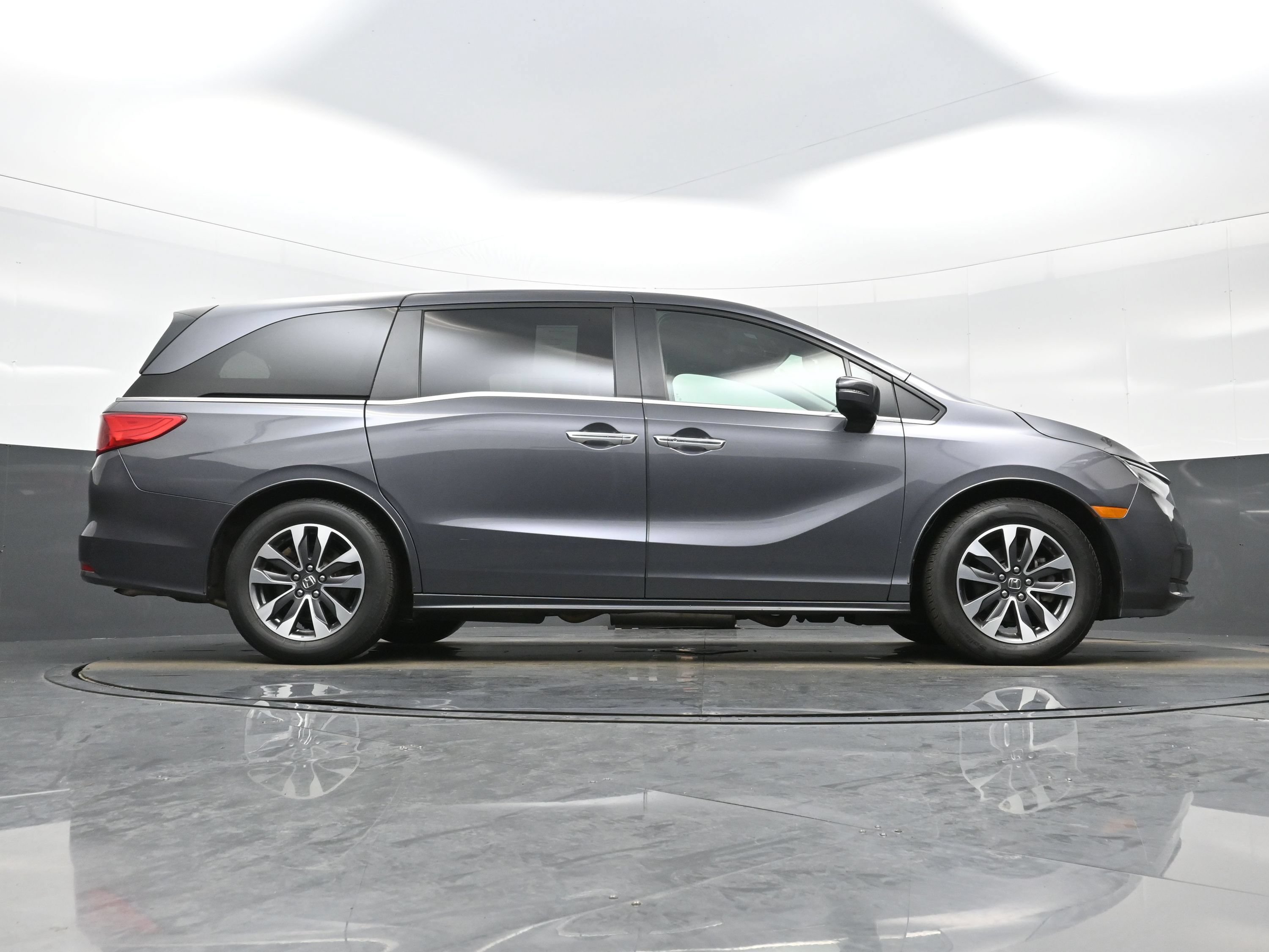 Used 2023 Honda Odyssey EX-L image 35
