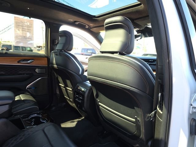Used 2022 Jeep Grand Cherokee L Summit image 59