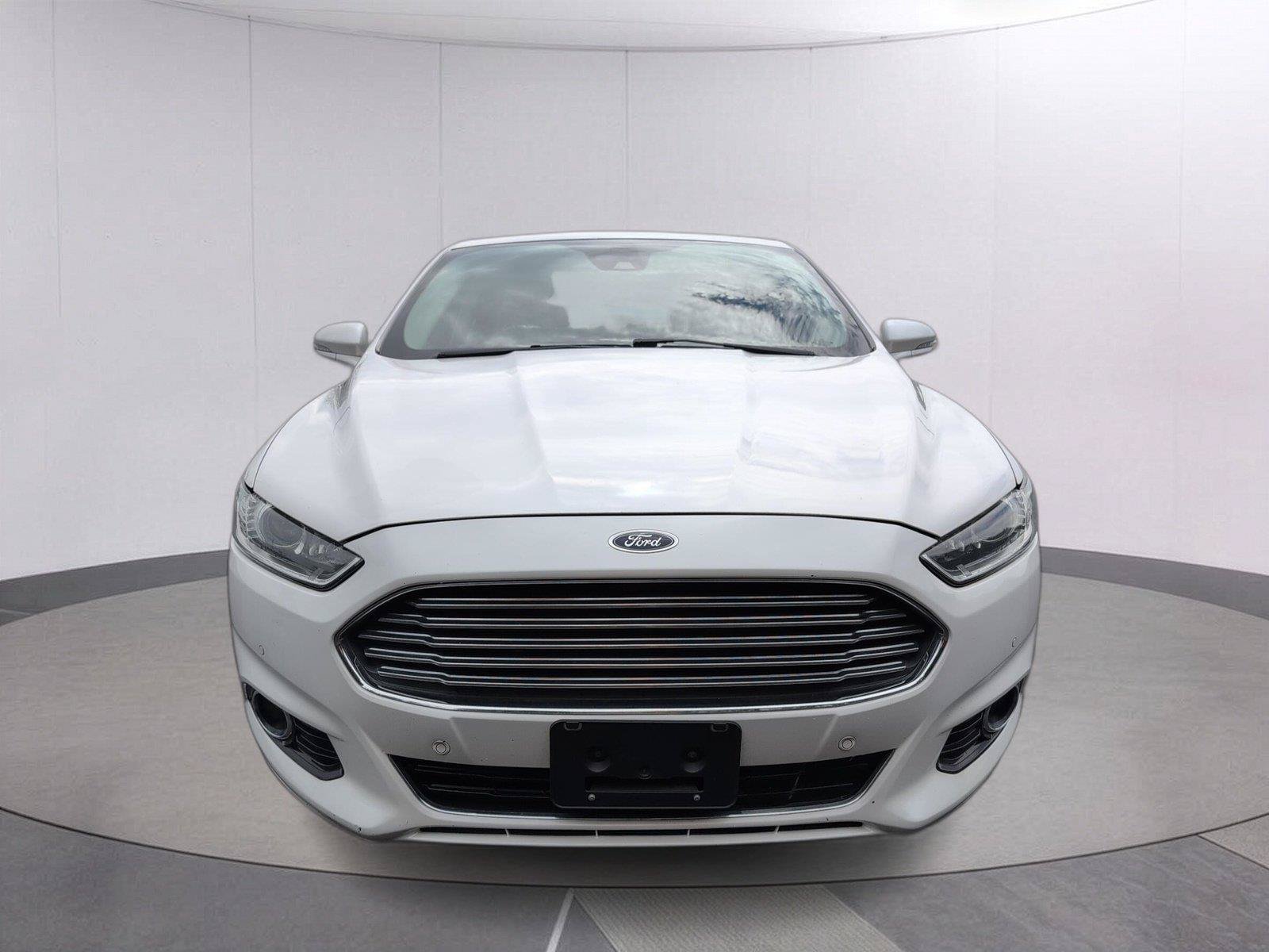 Used 2016 Ford Fusion Energi Titanium w/ Driver Assist Package FWD image 10