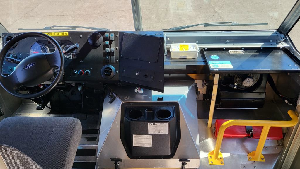 Used 2019 Ford E-450 and Econoline 450 Super Duty RWD image 29