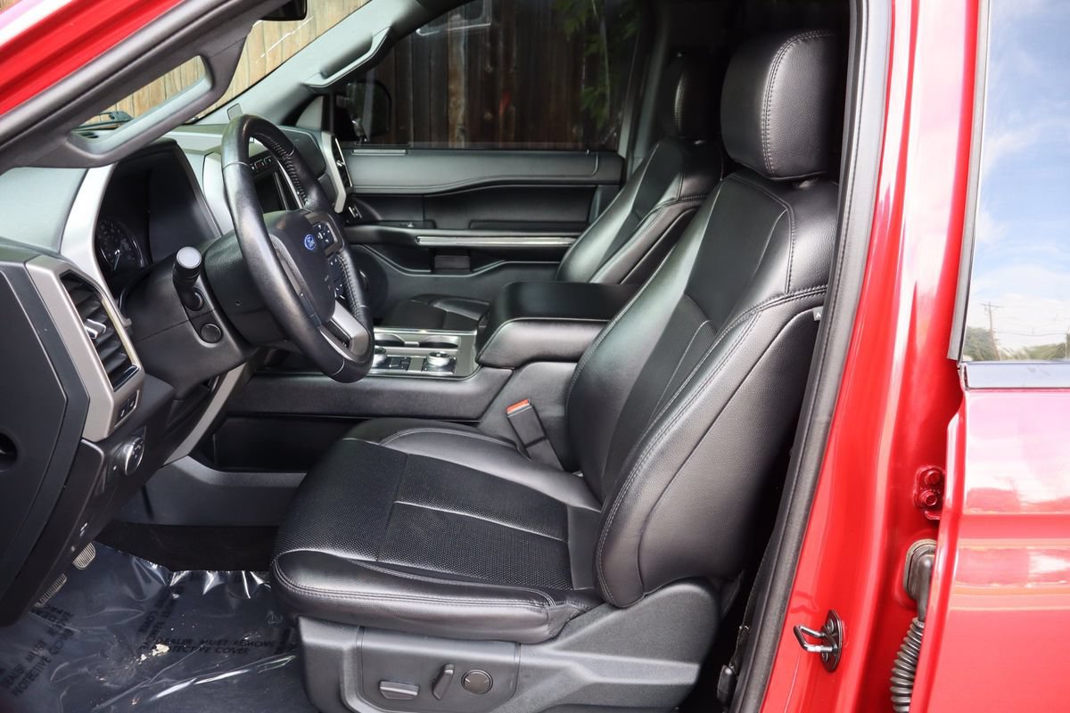 Used 2020 Ford Expedition Max XLT w/ Equipment Group 202A AWD/4WD image 19