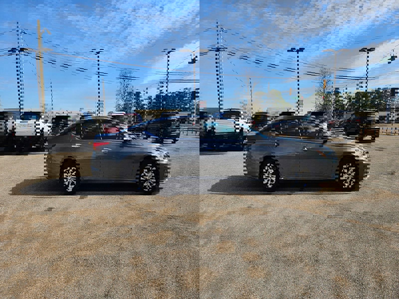 Used 2025 Nissan Altima 2.5 S image 7