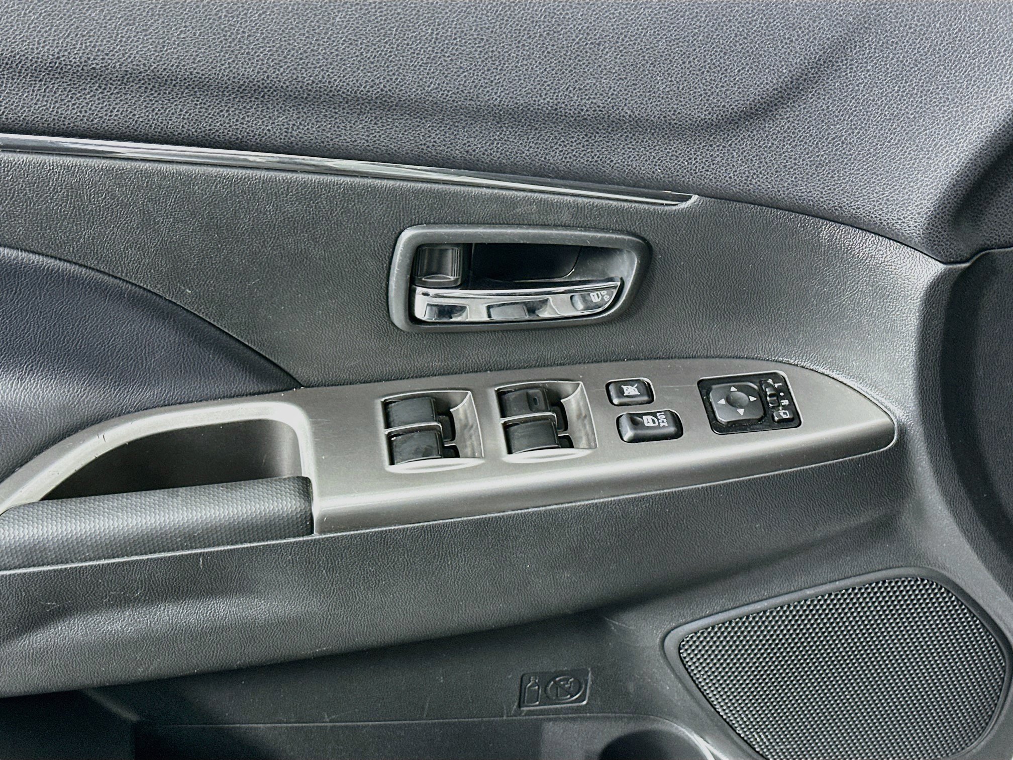 Used 2024 Mitsubishi Outlander Sport AWD image 15