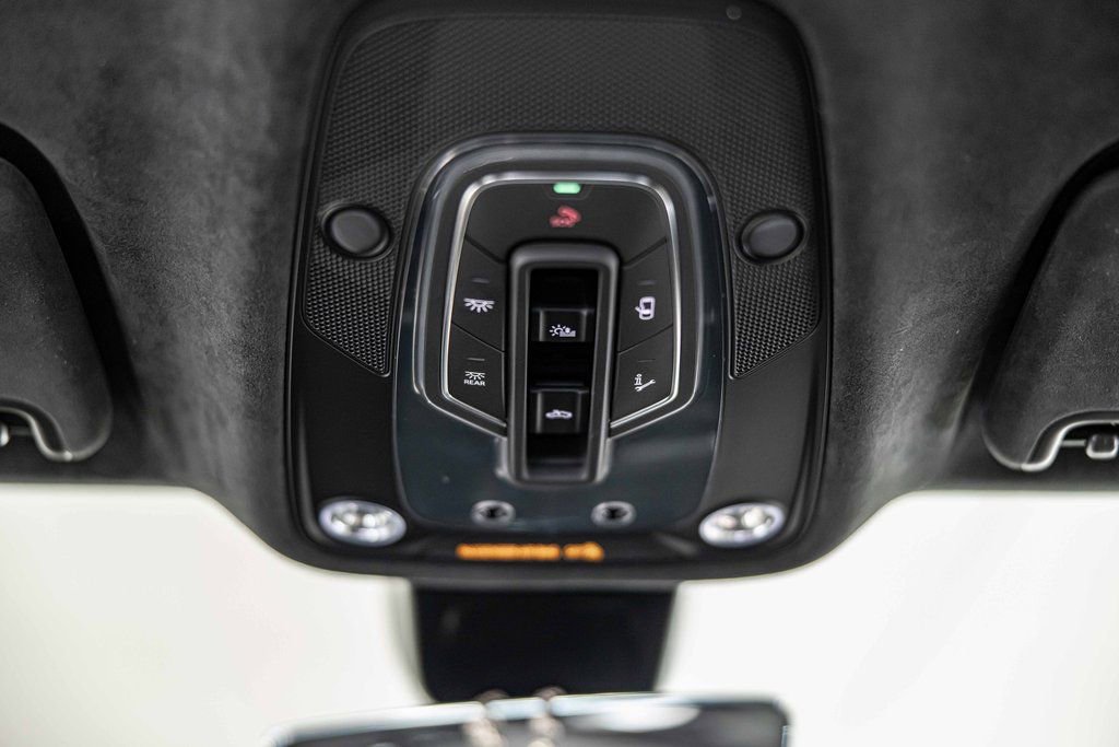 Used 2022 Bentley Bentayga image 46