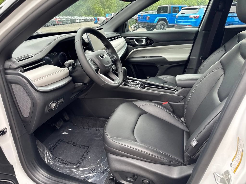 New 2026 Jeep Compass Limited AWD/4WD image 14