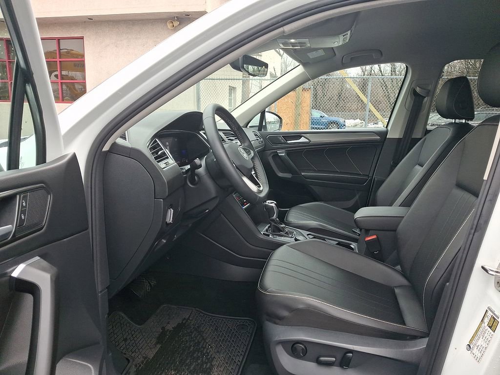Certified 2022 Volkswagen Tiguan SE AWD/4WD image 13