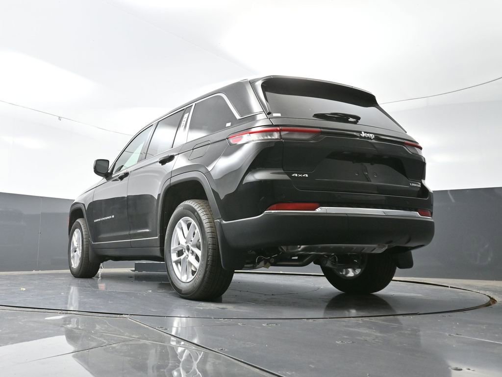 New 2025 Jeep Grand Cherokee Laredo X w/ Luxury Tech Group I image 40