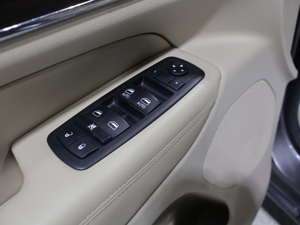 Used 2014 Jeep Grand Cherokee Limited AWD/4WD image 14