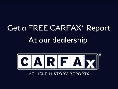 Used 2023 Chrysler Pacifica Limited AWD/4WD image 2