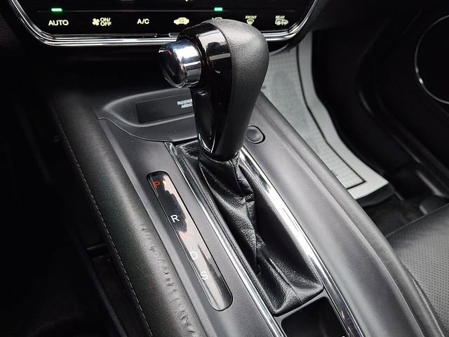Used 2020 Honda HR-V Touring image 14