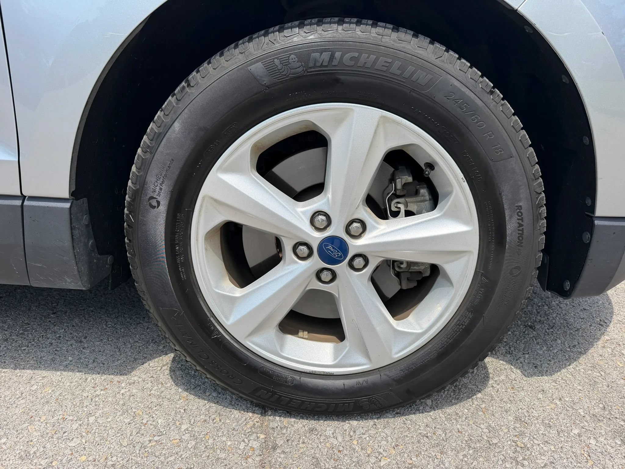 Used 2020 Ford Edge SE AWD/4WD image 11