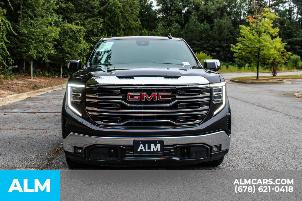 Used 2025 GMC Sierra 1500 SLT RWD image 8