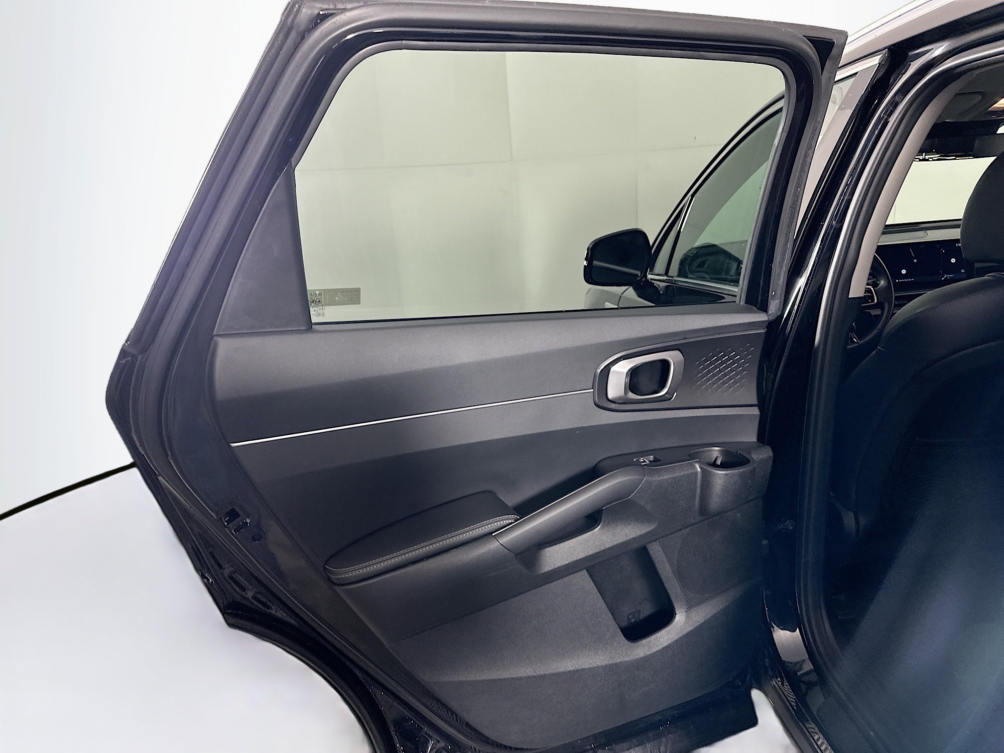 Used 2024 Kia Sorento S image 26