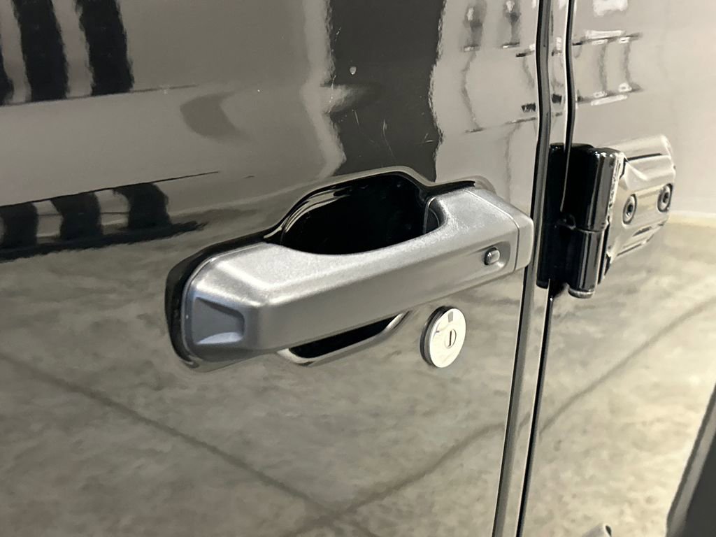 Used 2025 Jeep Wrangler Sahara 4xe image 14