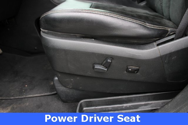 Used 2016 Dodge Grand Caravan SXT image 4