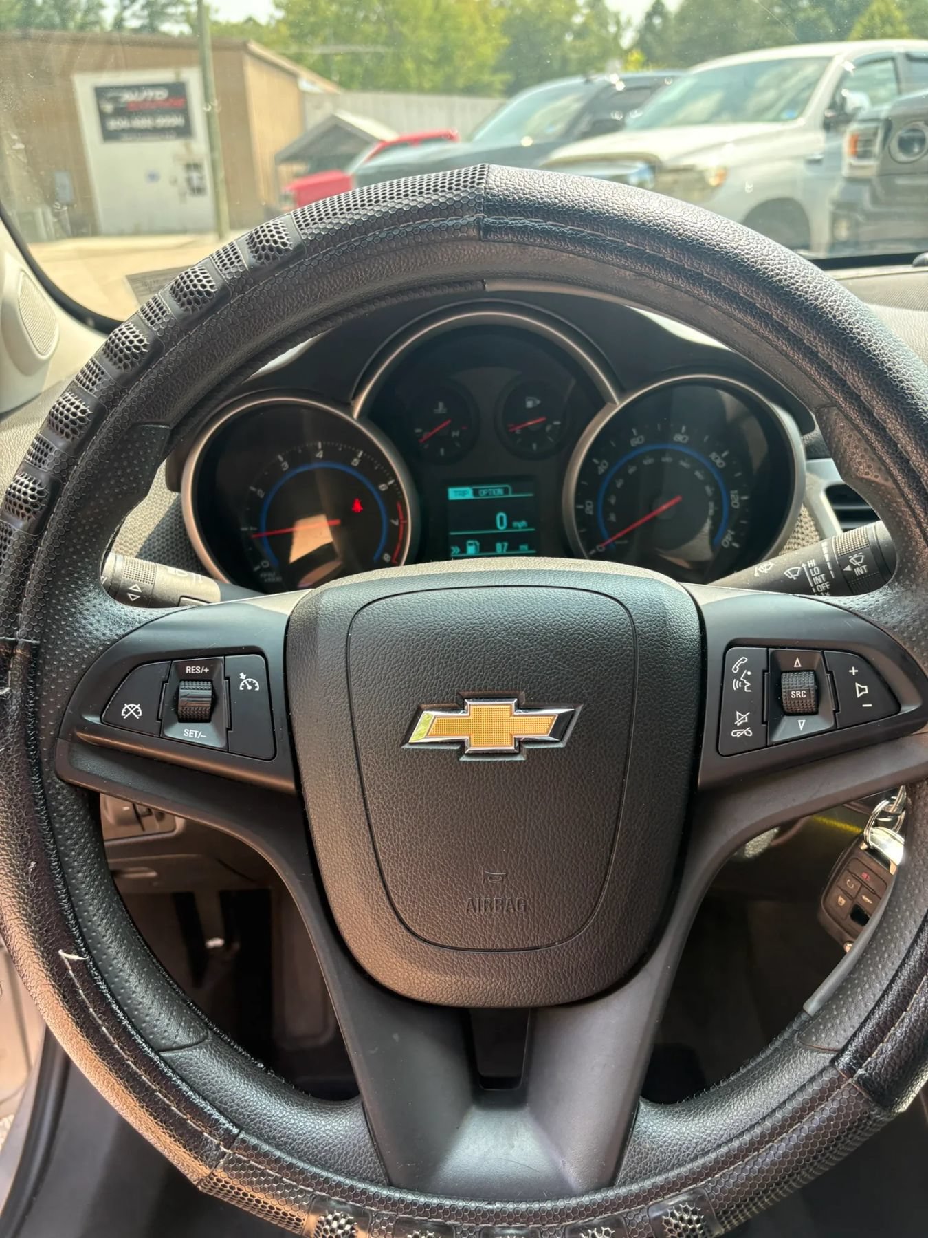 Used 2016 Chevrolet Cruze LT FWD image 15